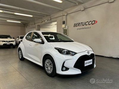 usata Toyota Yaris 4ª serie 1.0 5 porte Active