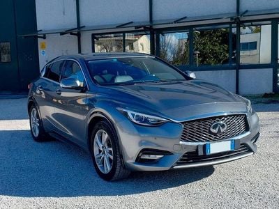 Usata Infiniti Q30 109 CV (80 kW) 2017 Grigio Berlina