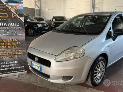 Usata Fiat Grande Punto S 69 CV (50 kW) 2011 Grigio Utilitaria