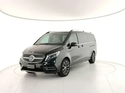 Usata Mercedes V300 Premium 239 CV (175 kW) 2023 Nero Monovolume