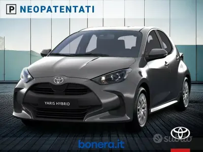 Nuova Toyota Yaris Hybrid 92 CV (67 kW) 2026 Grigio Berlina