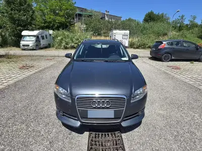 Usata Audi A4 140 CV (102 kW) 2005 Grigio Station wagon