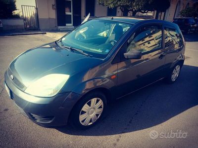 usata Ford Fiesta 5ª serie - 2004