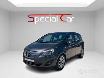 Usata Opel Meriva Cosmo 101 CV (74 kW) 2011 Grigio Monovolume