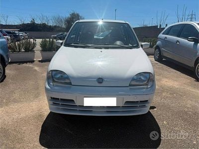 Usata Fiat 600 Active 60 CV (44 kW) 2010 Bianco Utilitaria