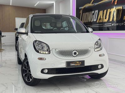 Usata Smart ForFour Passion 70 CV (51 kW) 2016 Bianco Utilitaria