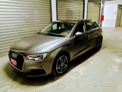 Usata Audi A3 116 CV (85 kW) 2017 Grigio Berlina