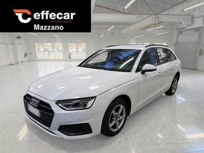 Begagnad Audi A4 Business 163 HK (119 kW) 2021 Vit Kombi
