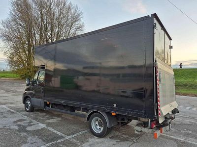 Usata Iveco Daily 140 CV (102 kW) 2018 Nero Furgone