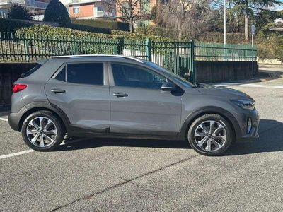 Usata Kia Stonic Style 101 CV (74 kW) 2023 Grigio SUV