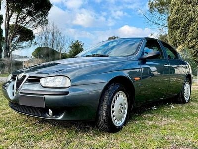 Usata Alfa Romeo 156 140 CV (102 kW) 2000 Grigio Berlina