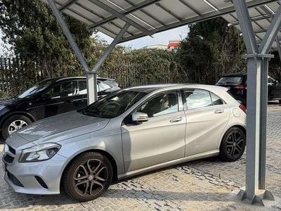Usata Mercedes A180 109 CV (80 kW) 2015 Berlina