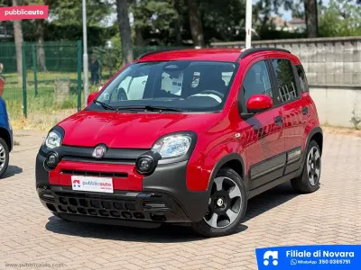 Nuova Fiat Panda Cross Cross 65 CV (47 kW) 2026 Rosso Utilitaria