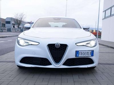 Usata Alfa Romeo Giulia 160 CV (117 kW) 2018 Bianco Berlina