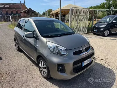 Usata Kia Picanto 67 CV (49 kW) 2017 Marrone Utilitaria