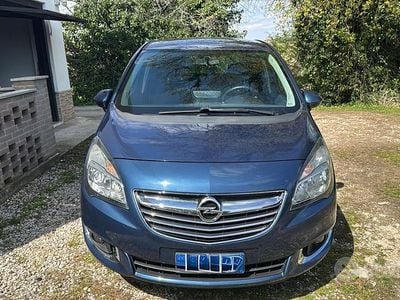 Usata Opel Meriva Cosmo 95 CV (69 kW) 2015 Blu Monovolume