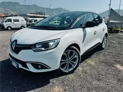 Usata Renault Scénic IV 110 CV (80 kW) 2018 Bianco Monovolume