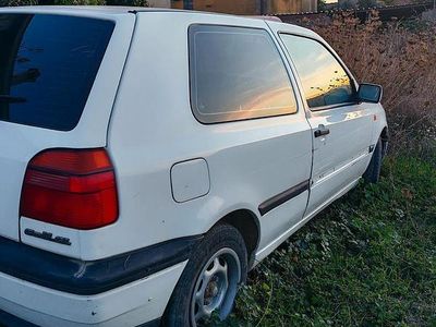 Usata VW Golf III 54 CV (39 kW) 1995 Bianco Berlina
