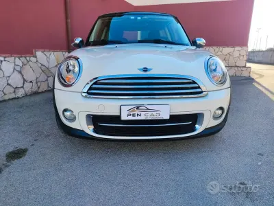 Usata Mini Cooper Coupé 112 CV (82 kW) 2011 Beige Coupé