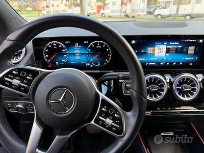 Usata Mercedes GLA200 163 CV (119 kW) 2022 Nero SUV