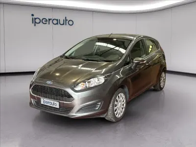 Usata Ford Fiesta 60 CV (44 kW) 2017 Grigio Utilitaria