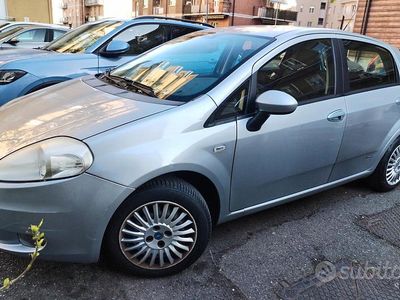 Usata Fiat Grande Punto 65 CV (47 kW) 2007 Grigio Utilitaria