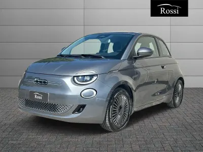 Usata Fiat 500e La Prima 86 kW (118 CV) 2021 Ocea green Berlina