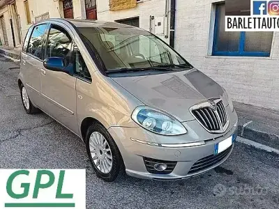 Usata Lancia Musa 77 CV (56 kW) 2011 Marrone Monovolume