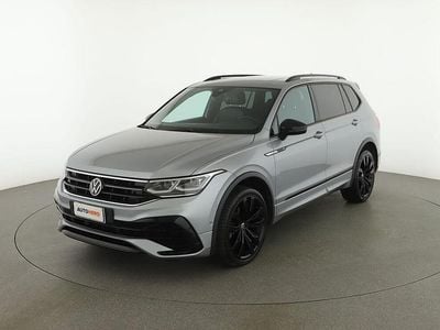 Begagnad VW Tiguan Allspace R-line 200 HK (147 kW) 2022 Silver SUV