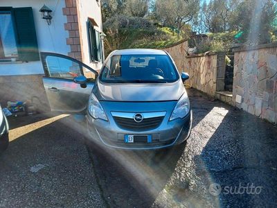 Usata Opel Meriva 95 CV (69 kW) 2011 Grigio Monovolume