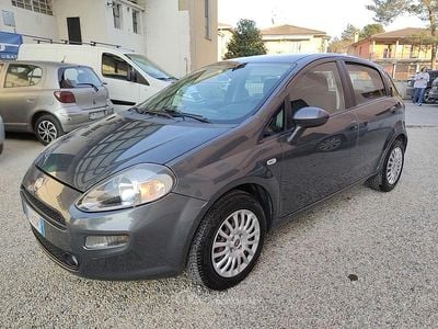 Usata Fiat Punto Street 69 CV (50 kW) 2014 Grigio Utilitaria