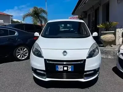 Usata Renault Scénic III Bose Edition 110 CV (80 kW) 2013 Bianco Monovolume