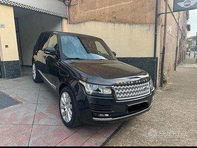 Usata Land Rover Range Rover Vogue 249 CV (183 kW) 2014 Grigio SUV