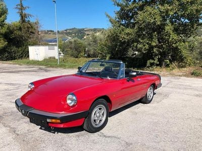 Usata Alfa Romeo Spider 128 CV (94 kW) 1988 Rosso Cabrio