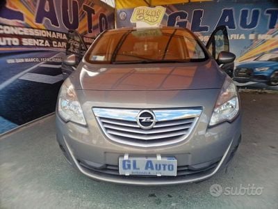 Grigio Usata 2013 Opel Meriva Monovolume | 3999 € (Ottimo prezzo)