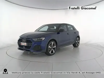 Gebraucht Audi A1 Comfort 110 PS (80 kW) 2023 Blau SUV