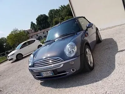 Usata Mini Cooper Cabriolet 116 CV (85 kW) 2006 Blu Cabrio