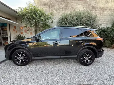 Usata Toyota RAV4 Style 143 CV (105 kW) 2016 Nero SUV