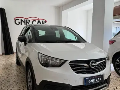 Begagnad Opel Crossland X Innovation 102 HK (75 kW) 2019 Vit SUV