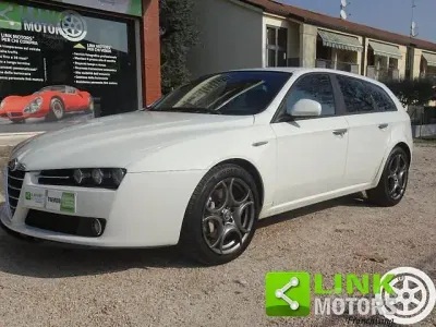 Usata Alfa Romeo 159 Distinctive 200 CV (147 kW) 2009 Bianco Station wagon