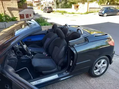 Usata Peugeot 206 CC 109 CV (80 kW) 2004 Nero Cabrio