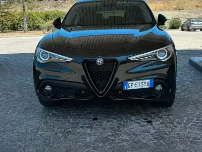 Usata Alfa Romeo Stelvio 210 CV (154 kW) 2023 Nero SUV
