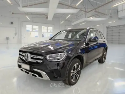 Begagnad Mercedes GLC300e Business 211 HK (155 kW) 2021 Svart SUV