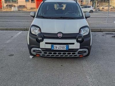 Usata Fiat Panda Garmin 69 CV (50 kW) 2023 Bianco Utilitaria