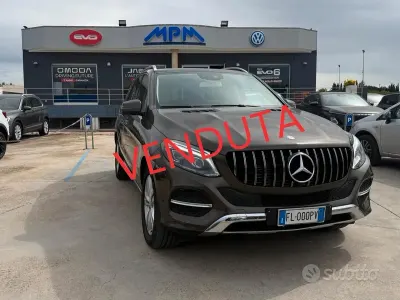 Usata Mercedes GLE250 Premium Plus 204 CV (150 kW) 2017 Marrone Station wagon