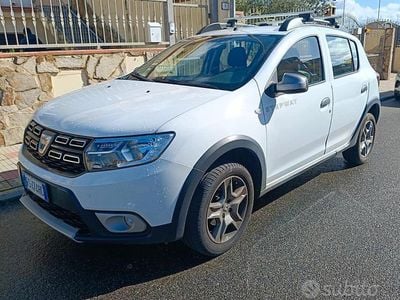 Usata Dacia Sandero Stepway 90 CV (66 kW) 2018 Bianco Berlina