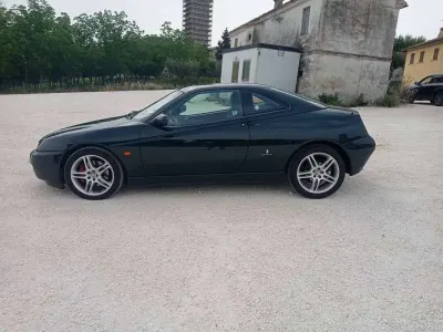 Usata Alfa Romeo GTV 240 CV (176 kW) 2004 Verde Coupé