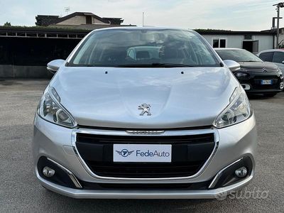 Usata Peugeot 208 Allure 82 CV (60 kW) 2018 Grigio Utilitaria