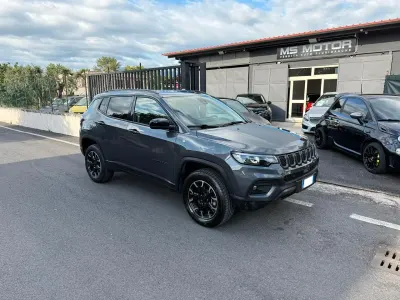 Usata Jeep Compass Trailhawk 179 CV (131 kW) 2022 Grigio SUV