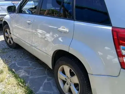 Usata Suzuki Grand Vitara 129 CV (94 kW) 2010 Bianco SUV